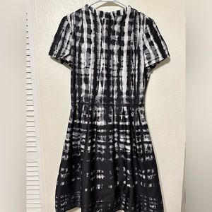 Vince Camuto A line Black and White Dress